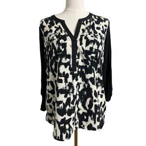 Daniel Rainn Tunic Blouse Womens Small Black Animal Print V Neck Lightweight